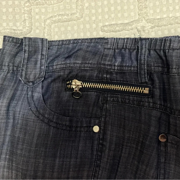 Soft Surroundings lightweight denim pants. Smoke free home. Worn 1x. - Picture 4 of 8